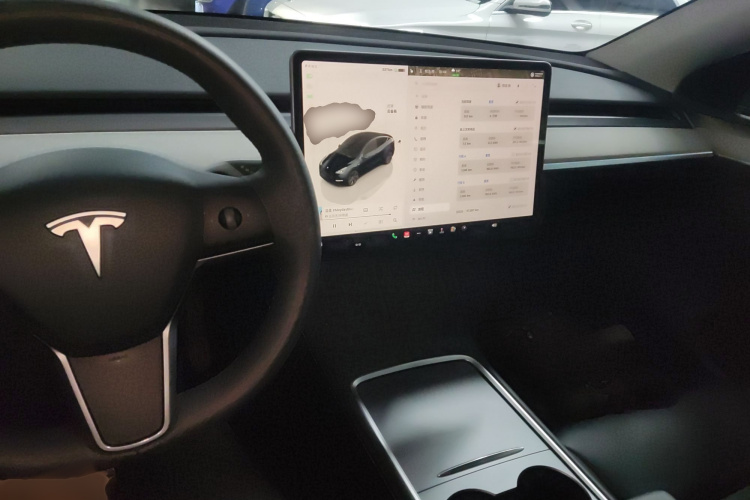 特斯拉 Model Y 2024款 后轮驱动版中控内饰7002