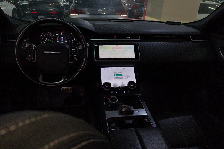 路虎 揽胜星脉 2020款 P250 R-DYNAMIC S中控内饰12
