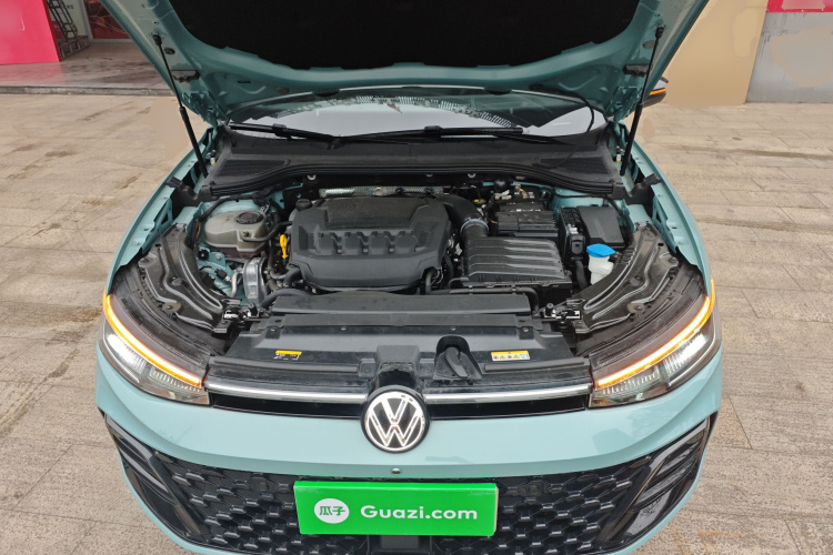 大众 帕萨特 2025款 Pro 380TSI 星空龙尊版机舱底盘24