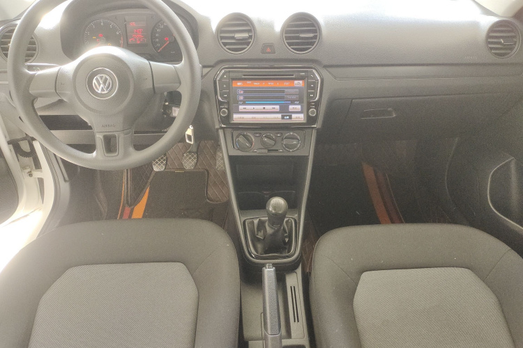 大众 捷达 2015款 质惠版 1.4L 手动时尚型中控内饰12