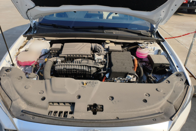 比亚迪 秦PLUS 2024款 荣耀版 DM-i 120KM领先型机舱底盘24