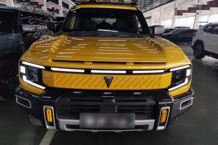 深蓝汽车 深蓝G318 2025款 无忧穿越版 四驱秘境版车身外观2