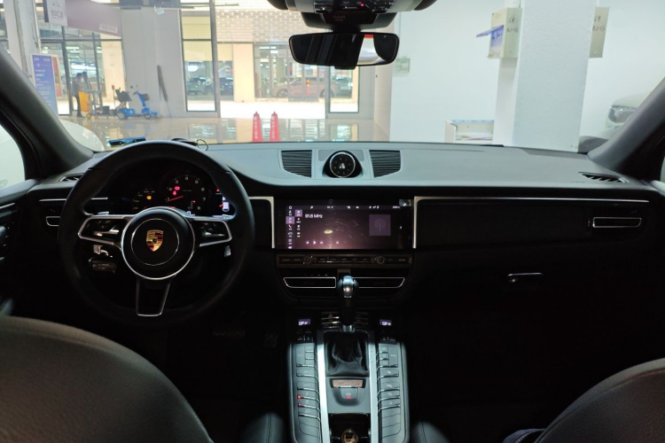 保时捷 2020款 Macan 2.0T中控内饰7002