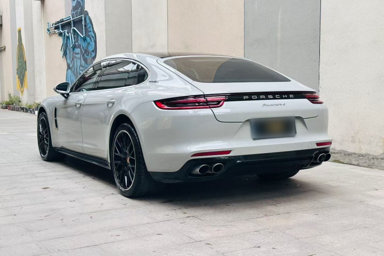 保时捷 2017款 Panamera 4 行政加长版 3.0T车身外观6003