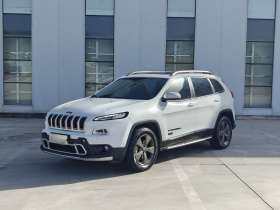 Jeep 自由光 2016款 2.4L 75周年致敬版