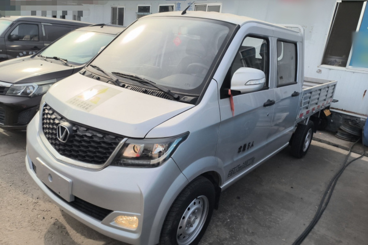 成功汽车 斑马 2022款 1.5L舒适型双排栏板 DAM15KR车身外观4