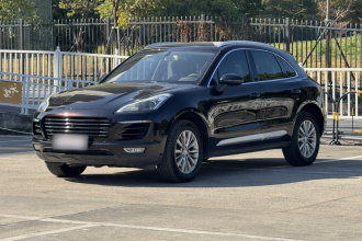 众泰SR9 2017款 2.0T 手动极致之门版