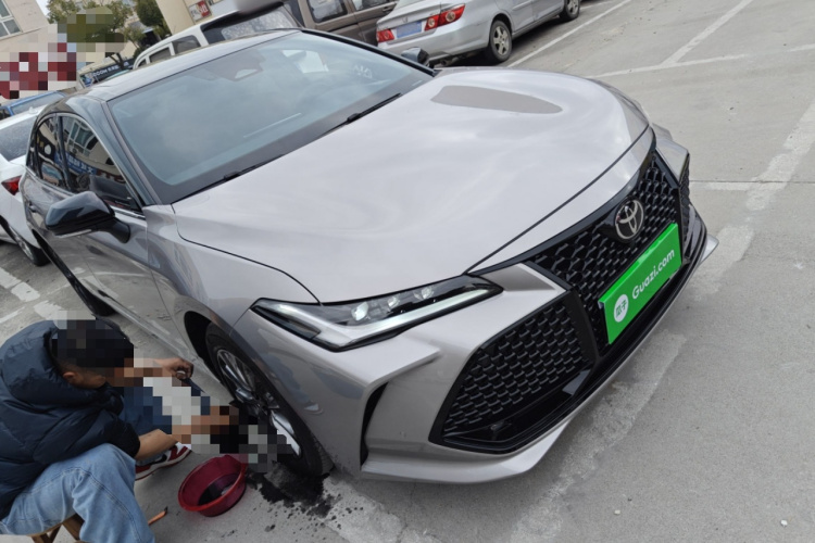 丰田 亚洲龙 2024款 2.0L 进取版车身外观3