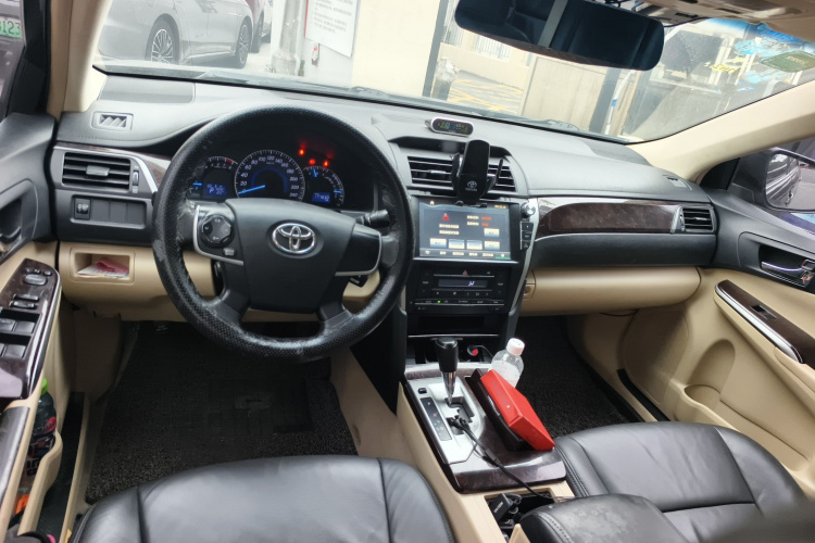 丰田 凯美瑞 2015款 2.0E 精英版中控内饰7002