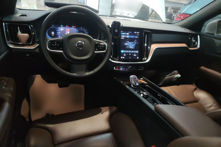 沃尔沃S60 2023款 B4 智远豪华版中控内饰12