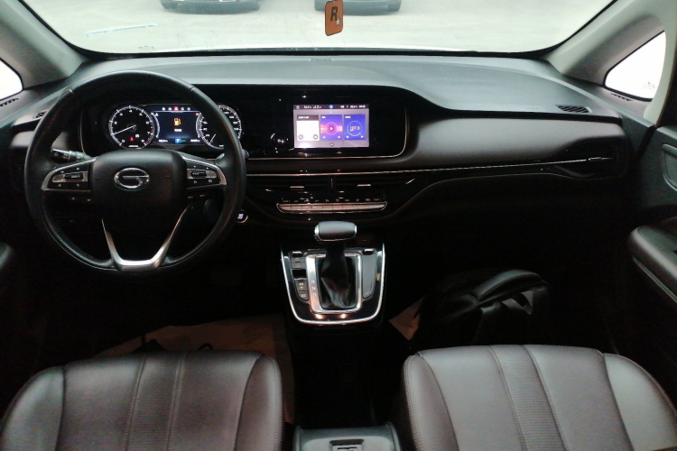 广汽传祺 传祺M6 2019款 270T DCT尊享版（七座）国VI中控内饰7002