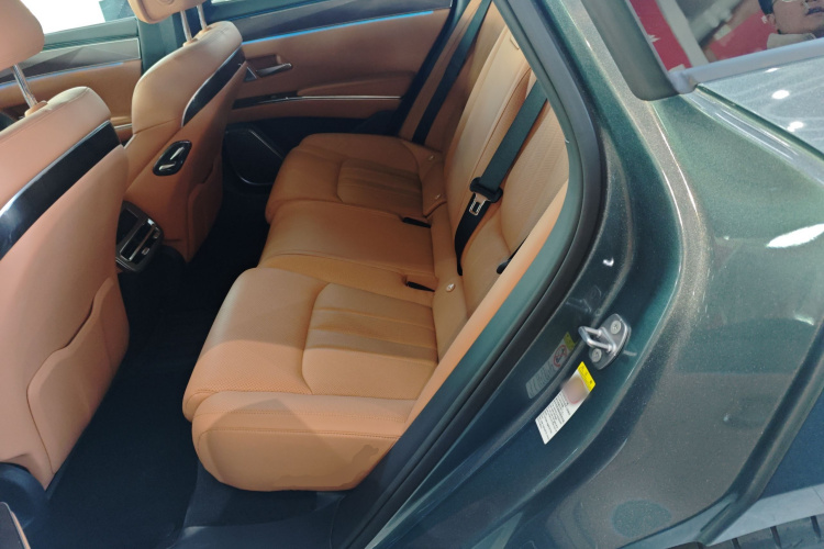 比亚迪 汉L 2025款 DM-p 四驱激光雷达旗舰型中控内饰21