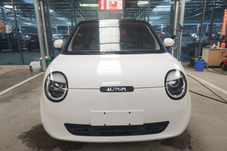 长安启源 长安Lumin 2022款 155km 清甜款车身外观2