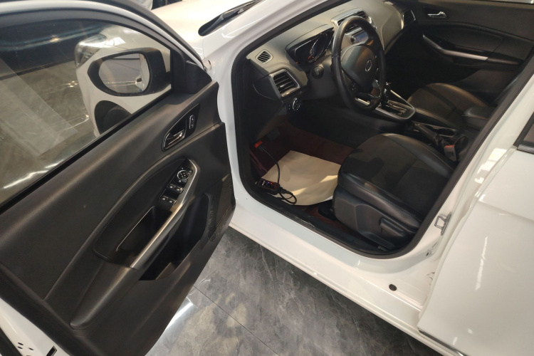 福特 福睿斯 2019款 1.5L 自动悦享型中控内饰20