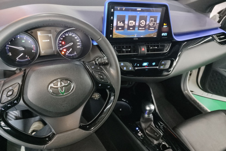 丰田 奕泽IZOA 2018款 2.0L 奕驰版 国V中控内饰12