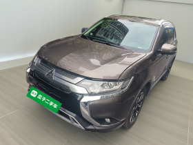 三菱 欧蓝德 2019款 2.0L 两驱畅享版 7座 国V