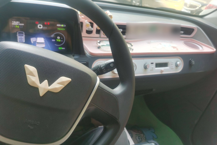 五菱汽车 宏光MINIEV 2022款 悦享款 磷酸铁锂中控内饰7002