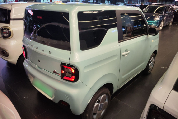 吉利银河 2024款 熊猫mini 200km 耐力熊车身外观7