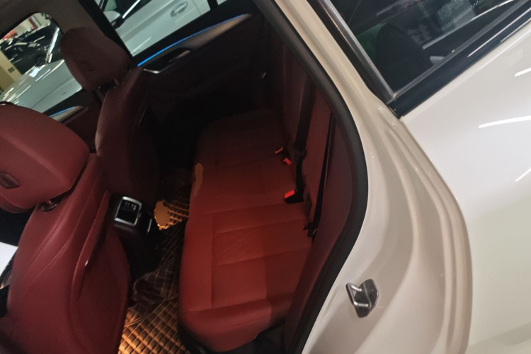 宝马iX3 2024款 创领型中控内饰21