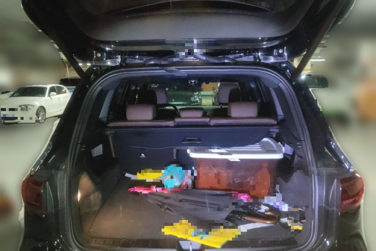 奔驰GLB 2024款 GLB 220 动感型中控内饰23