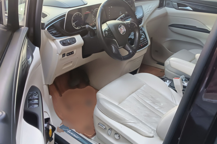 别克GL8 2020款 Avenir艾维亚 七座亲礼版中控内饰20