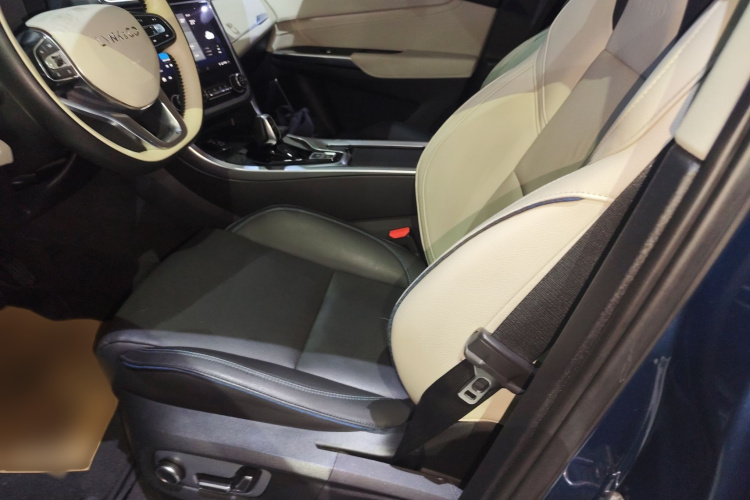 领克01 2019款 2.0T 两驱耀Pro版 国VI局部细节19