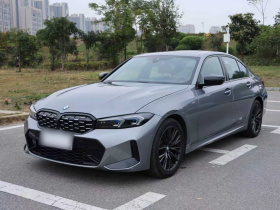 宝马3系 2023款 330i M运动曜夜套装