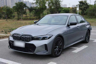 宝马3系 2023款 330i M运动曜夜套装