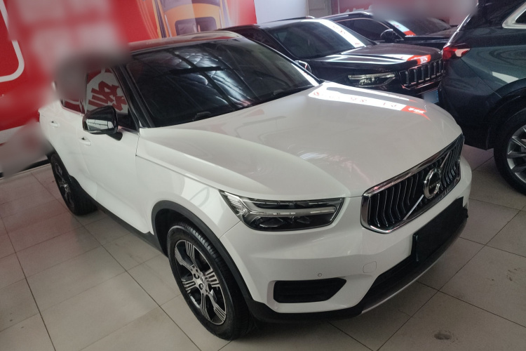 沃尔沃XC40 2020款 T3 智远豪华版车身外观3