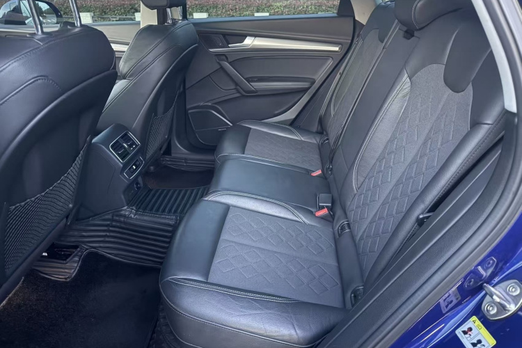 奥迪Q5L 2018款 45 TFSI 尊享运动型 国V中控内饰7006