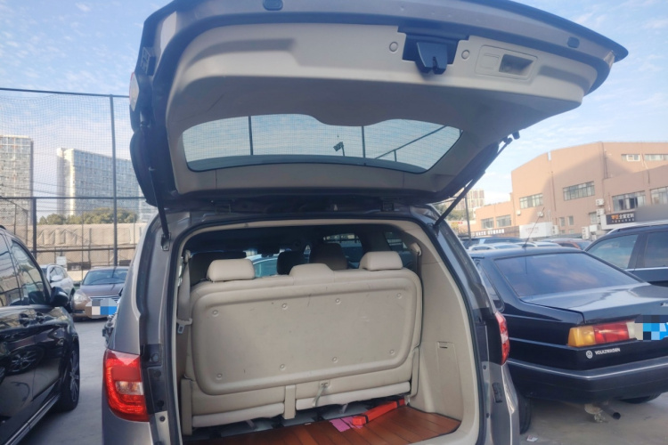 别克GL8 2018款 28T 豪华型 国VI机舱底盘23