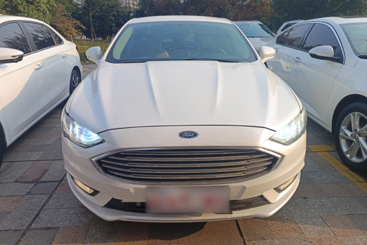 福特 蒙迪欧 2017款 EcoBoost 180 舒适型车身外观2