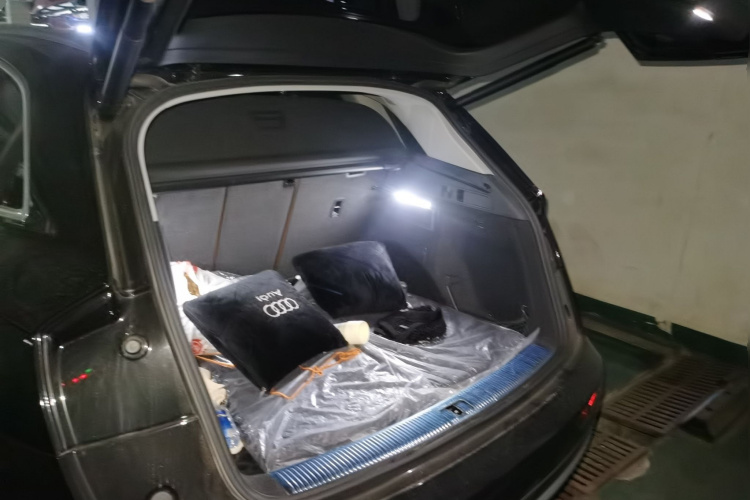 奥迪Q5L 2018款 40 TFSI 荣享进取型 国VI局部细节23