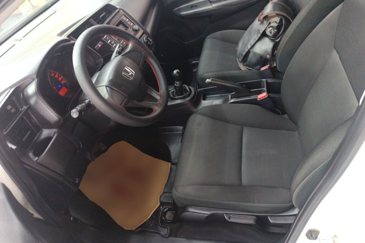 本田 飞度 2018款 1.5L 手动舒适版中控内饰19