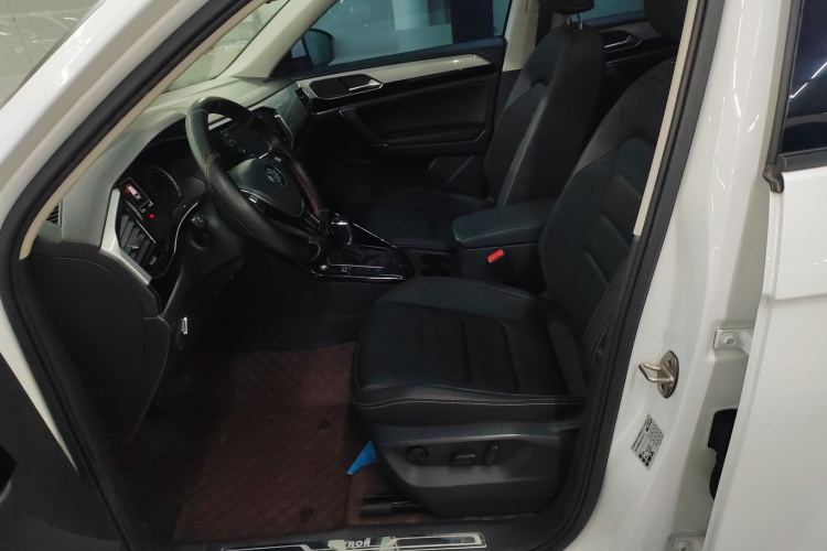 大众 探岳 2019款 330TSI 两驱豪华型 国VI中控内饰19
