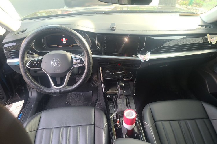 大众 帕萨特 2023款 330TSI 星空精英版中控内饰12