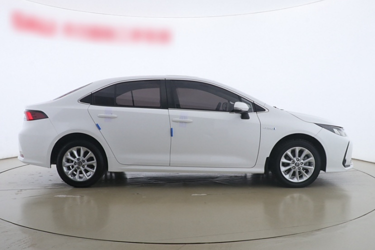 丰田 卡罗拉 2021款 双擎 1.8L E-CVT精英版车身外观6003