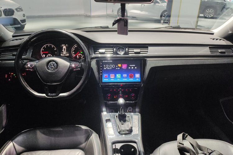 大众 帕萨特 2016款 330TSI DSG尊荣版中控内饰12