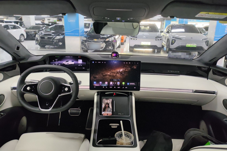 鸿蒙智行 享界S9 2024款 纯电 Ultra 四驱旗舰版中控内饰7002