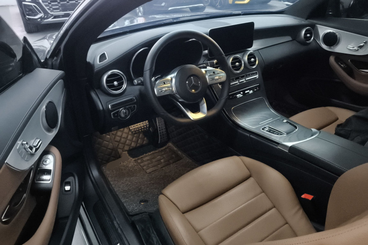 奔驰C级(进口) 2020款 C 260 轿跑车中控内饰20