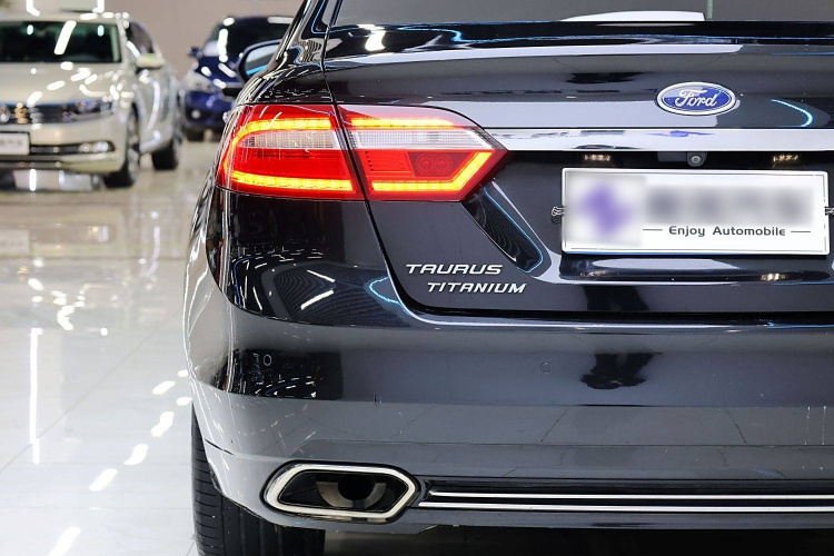 福特 金牛座 2015款 EcoBoost 325 V6旗舰型车身外观6005