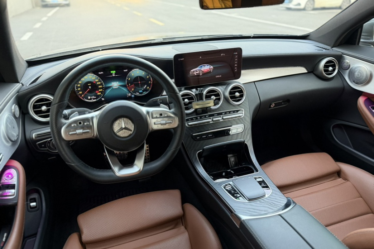 奔驰C级(进口) 2020款 C 260 轿跑车中控内饰7004