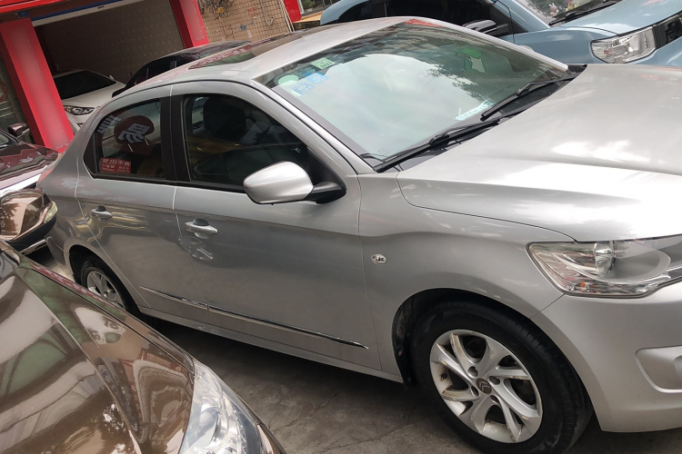 雪铁龙 爱丽舍 2014款 1.6L 自动时尚型车身外观6002