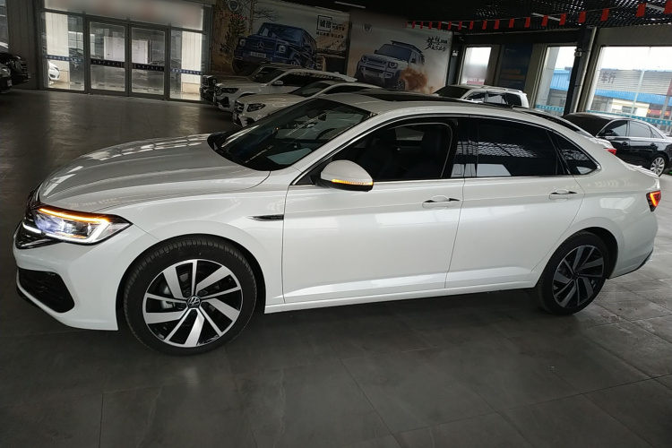 大众 速腾 2025款 300TSI DSG卓越版车身外观4