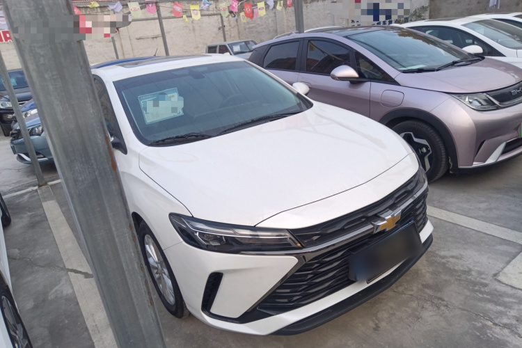 雪佛兰 科鲁泽 2023款 1.5L 双离合悦享版车身外观3