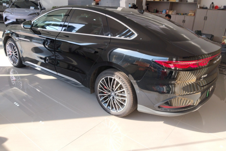 比亚迪 汉 2025款 EV 701KM激光雷达智驾型车身外观6003