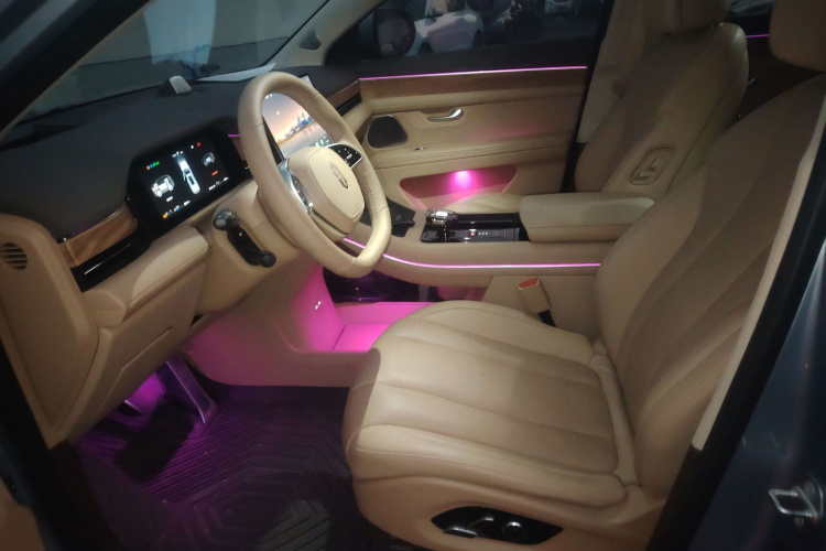 鸿蒙智行 问界M7 2024款 1.5T 后驱Plus版 5座局部细节19