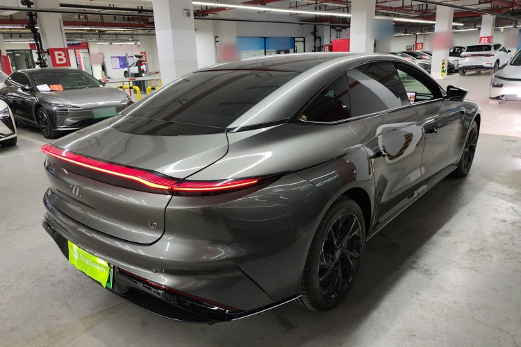 智己汽车 智己L7 2023款 Elite车身外观7