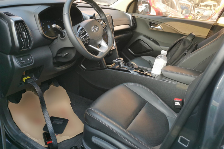 北京现代ix35 2021款 2.0L 自动两驱GLS领先版中控内饰19