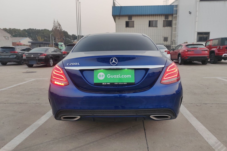 奔驰C级 2017款 改款 C 200 L 运动版车身外观6